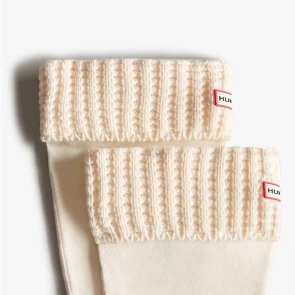 NWT/ORIGINAL BOX: “6 Stitch Cable Knitted Cuff TALL Boot Socks” in HUNTER WHITE - Picture 1 of 9